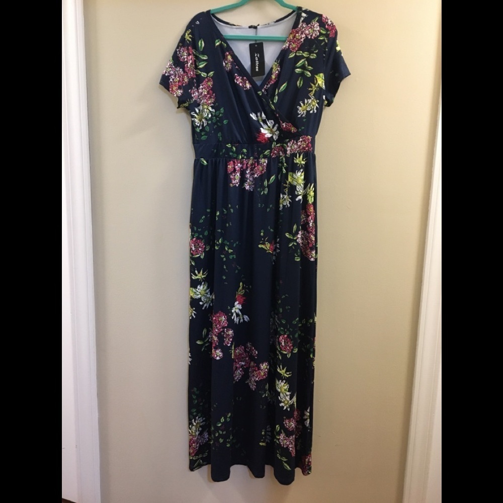 12. Zattcas Maxi Floral Dress